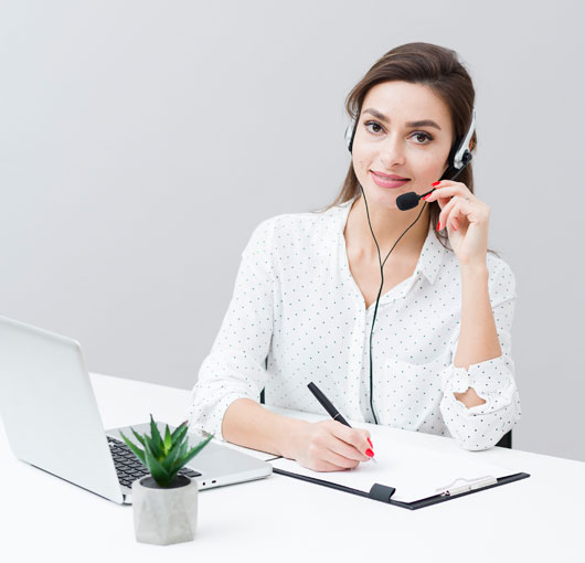 A girl answering queries Image